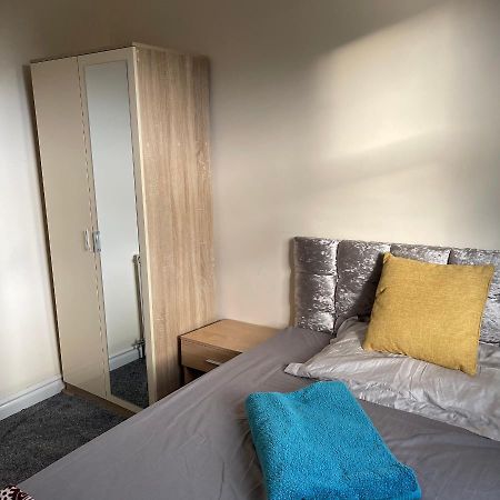 Pc Lodge Kingswood St Preston R1 Экстерьер фото